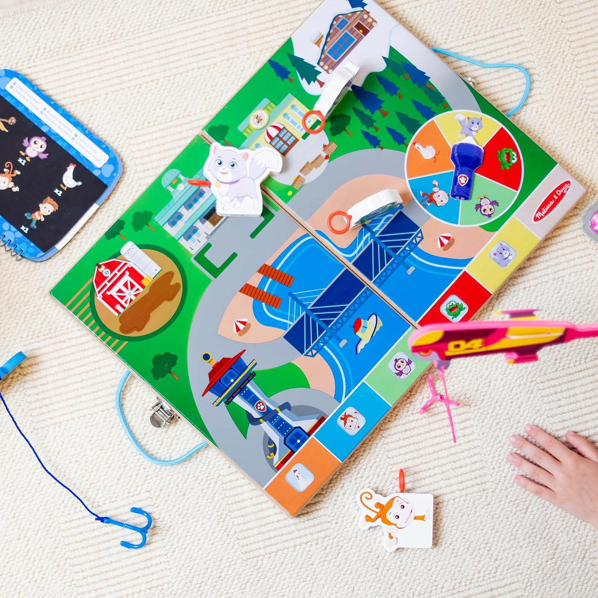 Melissa & Doug PAW Patrol Spy Find & Rescue, Wooden Take-Along Game Set
